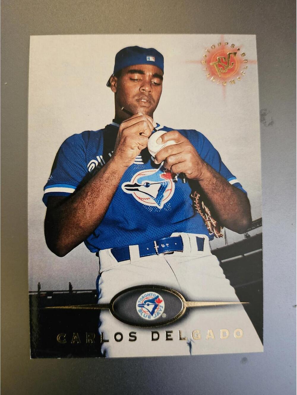 1995 Topps Stadium Club Baseball #17 Carlos Delgado - Picture 1 of 2